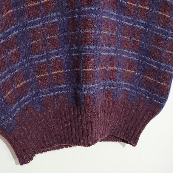 Vintage Lazarus Men's Wool Burgundy Fair Isle V-Neck Pullover Vest Size Medium - Picture 4 of 7